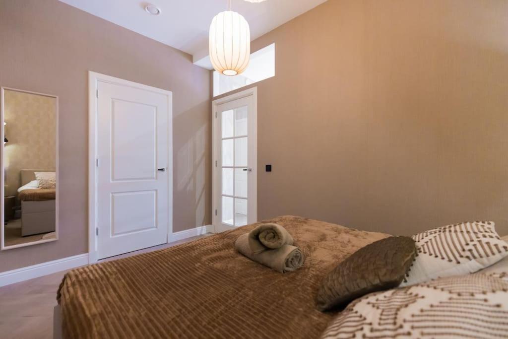 Haya Beachhouse - Queen Apartment