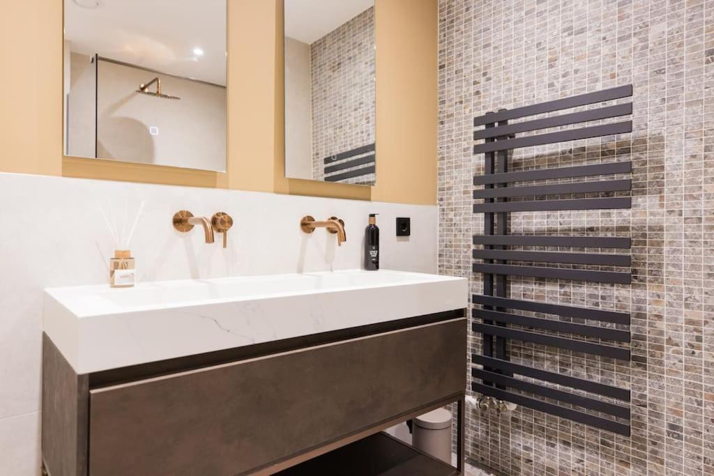 Apartment Haya Beachhouse - Queen Den Haag